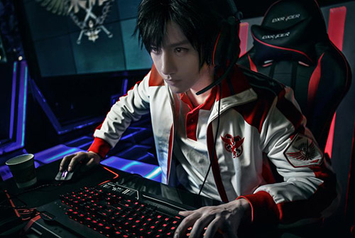 中日大咖齐聚 《刀剑乱舞-ONLINE-》发布会定档5月1日(图7) 中日大咖齐聚 《刀剑乱舞-ONLINE-》发布会定档5月1日(图7)