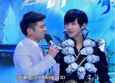 不适合直播还要硬上 有多少“二次元”是不听劝的?(图3) 55407746.jpg.450_副本