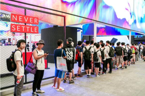 2019 ChinaJoy盛夏来袭 一加手机亮相E4展馆