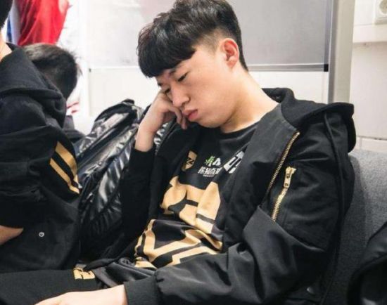 英雄联盟:官总辟谣阿乐试训结果不如New的传言(图6) 英雄联盟:官总辟谣阿乐试训结果不如New的传言(图6)