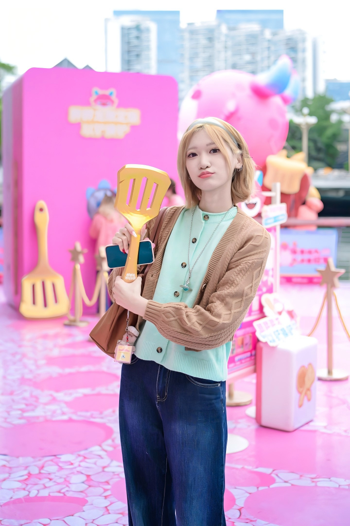 电竞与城市文化全城开运 胖胖龙好运乐园燃动成都(图3) 电竞与城市文化全城开运 胖胖龙好运乐园燃动成都(图3)